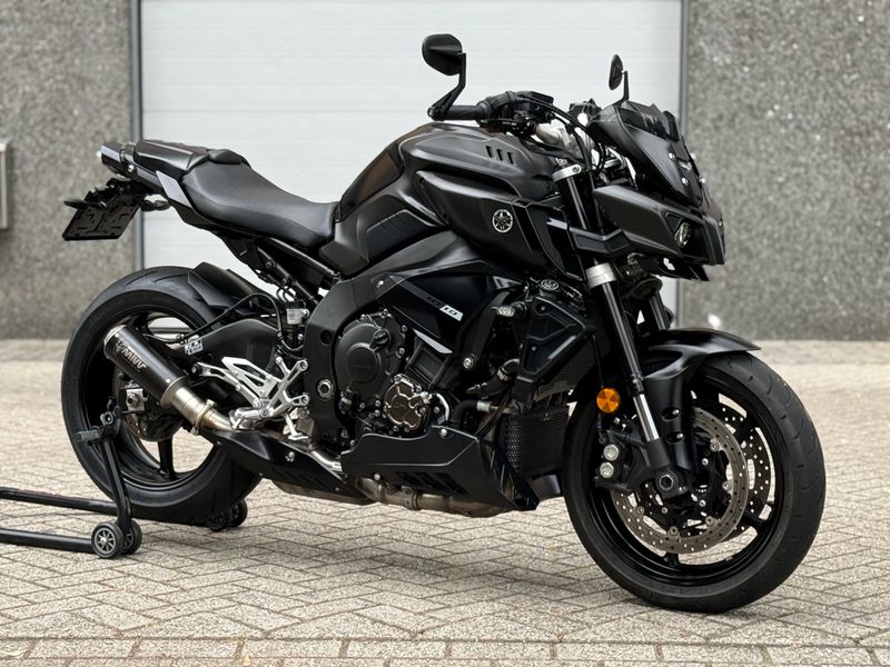 Yamaha MT10 Tech Black Mivv Uitlaat ABS Bomvol !! 1e Eigenaar 2020 occasion