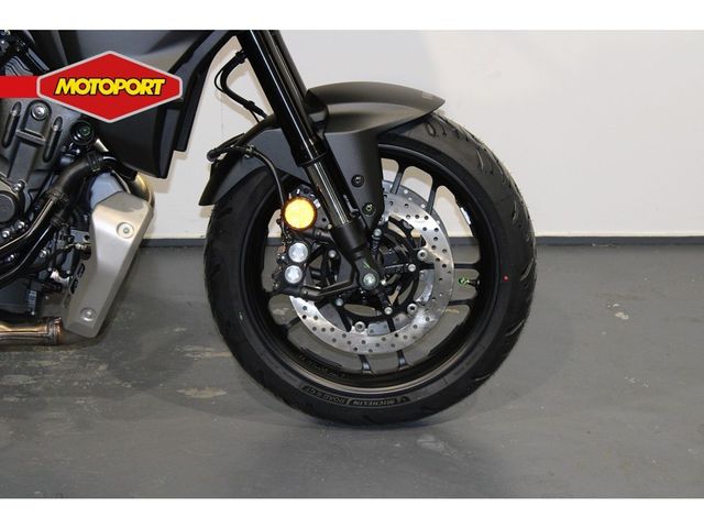 yamaha - tracer-7-y-amt