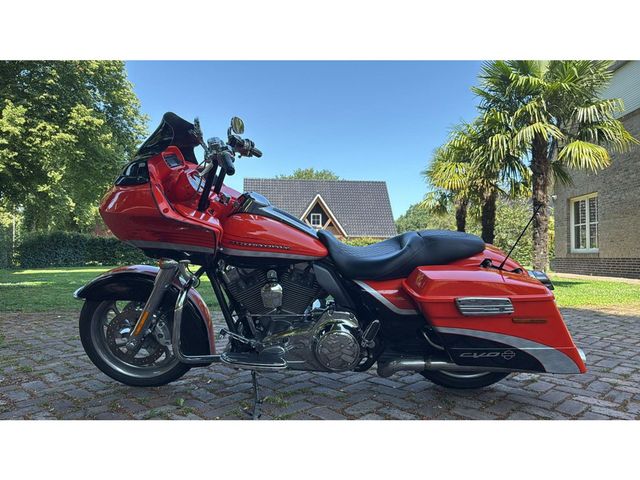 harley-davidson - road-glide-screamin-eagle-cvo-fltrxse