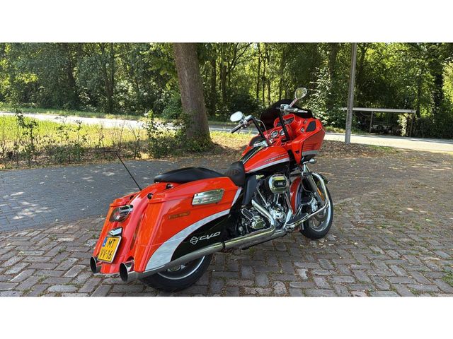 harley-davidson - road-glide-screamin-eagle-cvo-fltrxse