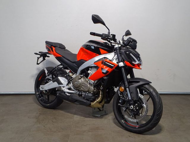 aprilia - tuono-457