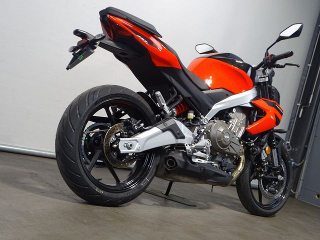 aprilia - tuono-457