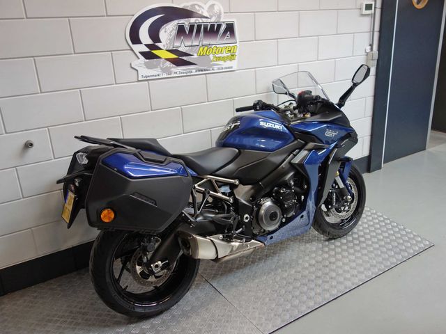 suzuki - gsx-s-1000-gt
