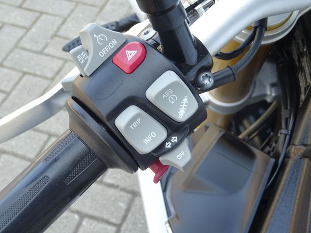 bmw - s-1000-r