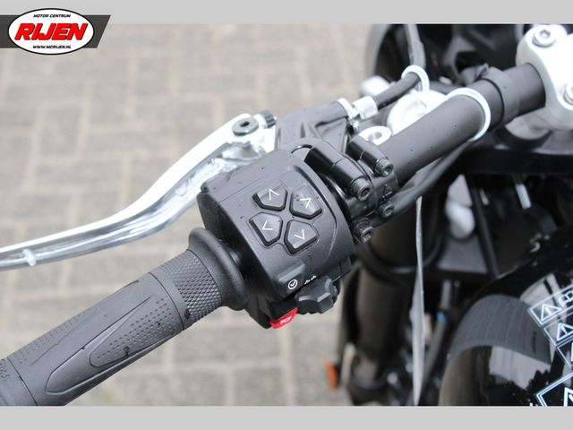 triumph - scrambler-1200-x