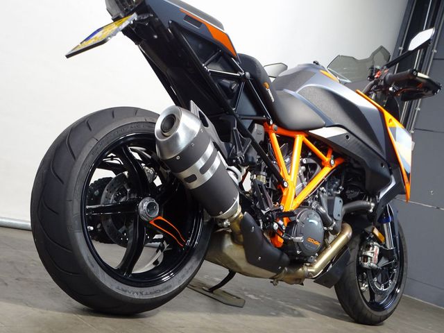 ktm - 1290-super-duke-gt