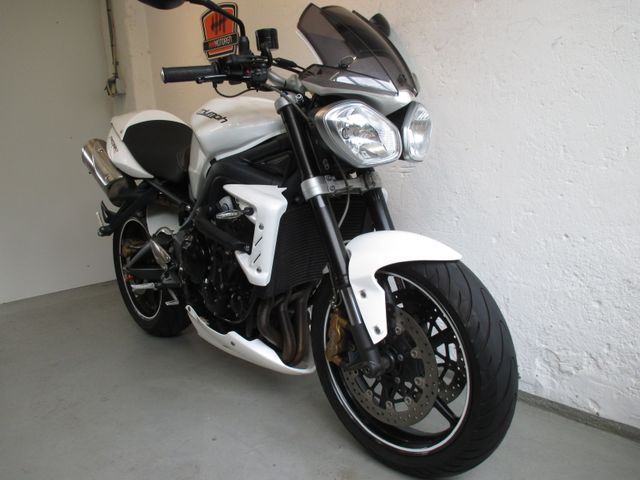 triumph - street-triple-675