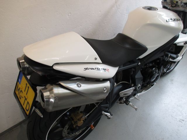 triumph - street-triple-675