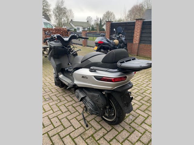 piaggio - mp3-500-lt-sport