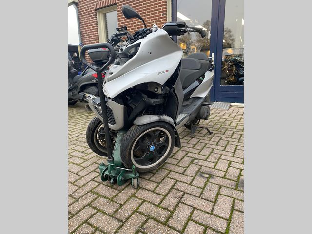 piaggio - mp3-500-lt-sport