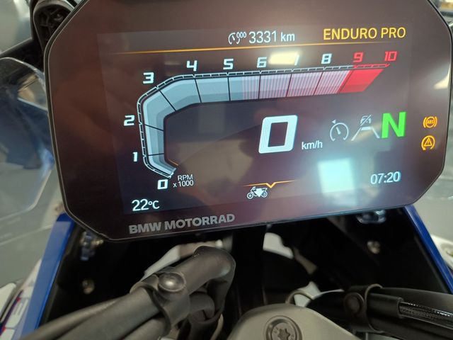 bmw - r-1300-gs-adventure