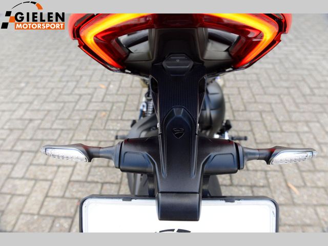 ducati - streetfighter-v4s