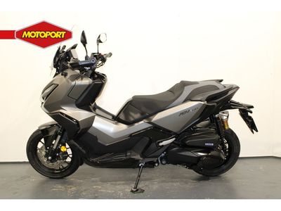 HONDA ADV 350 – foto 4
