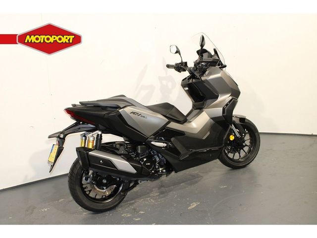 honda - adv-350
