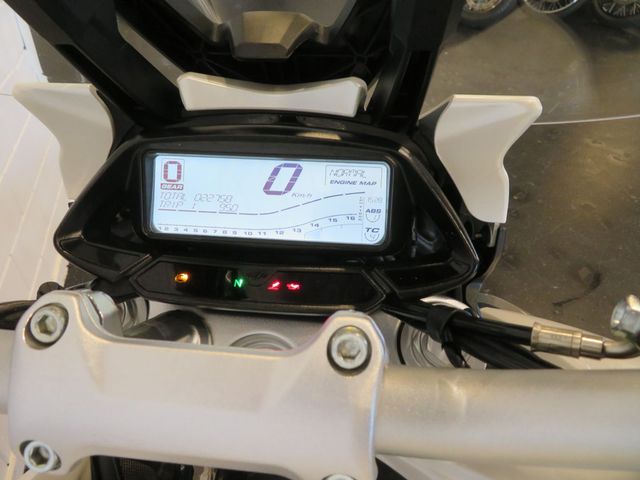 mv-agusta - stradale-800