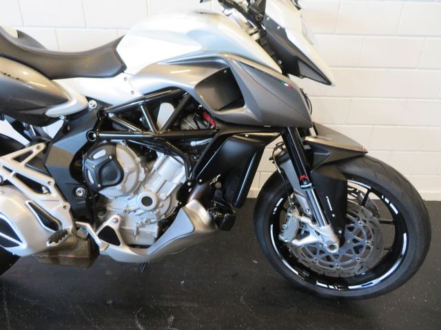 mv-agusta - stradale-800