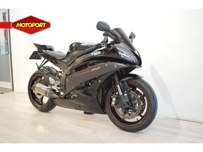 YAMAHA YZF R6 – foto 2