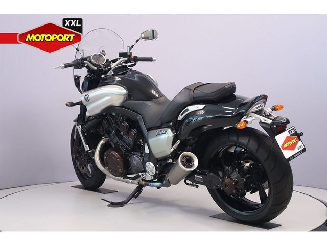 yamaha - vmx-1700-vmax