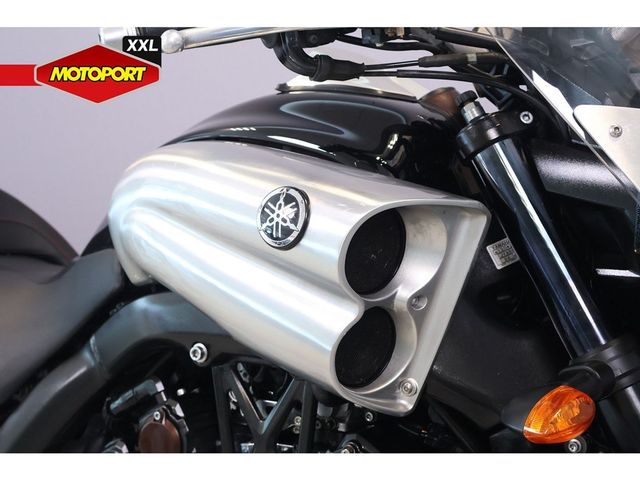 yamaha - vmx-1700-vmax