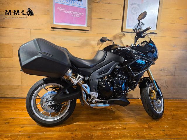 triumph - tiger-1050