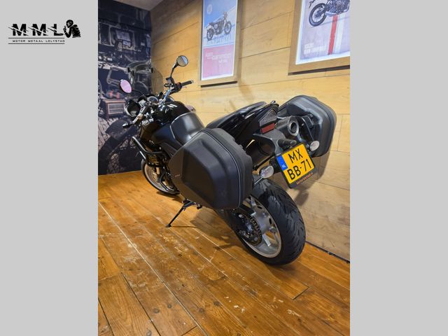 triumph - tiger-1050
