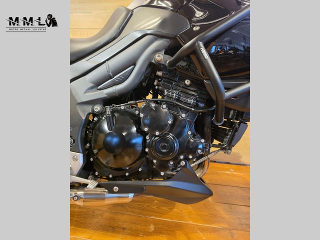 triumph - tiger-1050