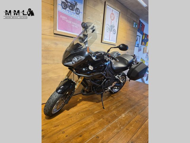 triumph - tiger-1050