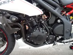 Triumph Speed Triple 1050 R 2012 occasion – foto 19 van 24