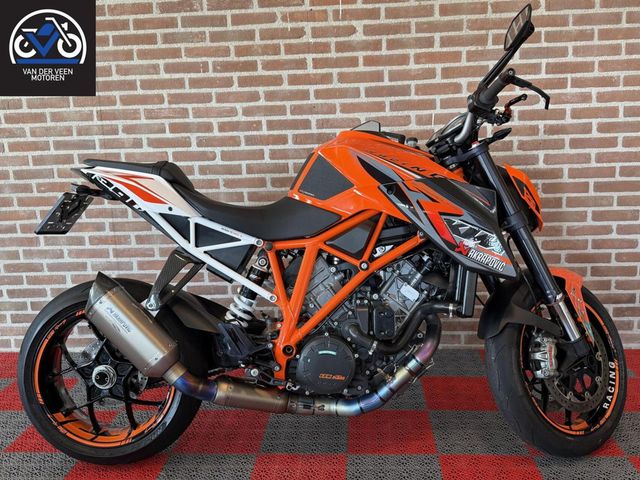 ktm - 1290-super-duke-r