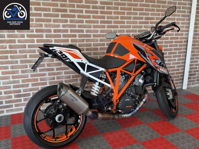 ktm - 1290-super-duke-r
