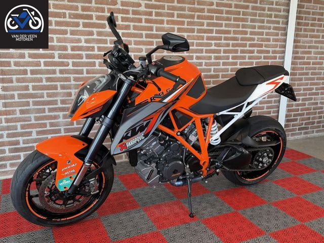 ktm - 1290-super-duke-r