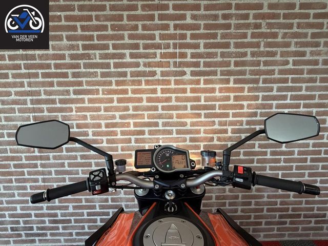 ktm - 1290-super-duke-r