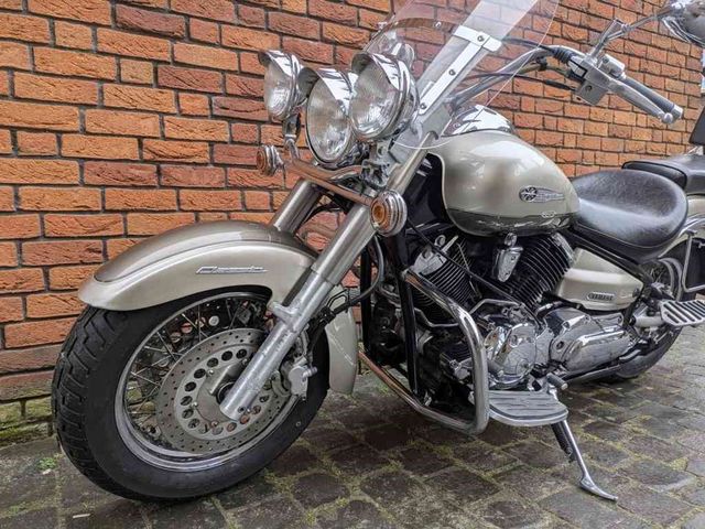 yamaha - xvs-1100-a-dragstar-classic