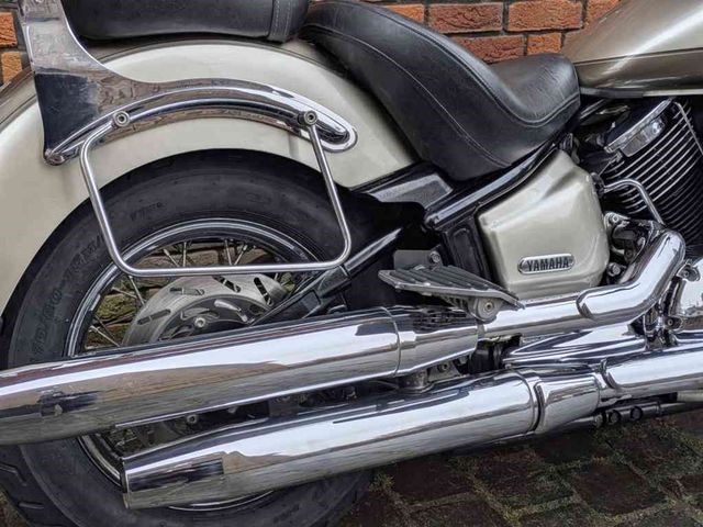 yamaha - xvs-1100-a-dragstar-classic