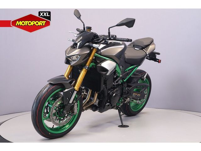 kawasaki - z900
