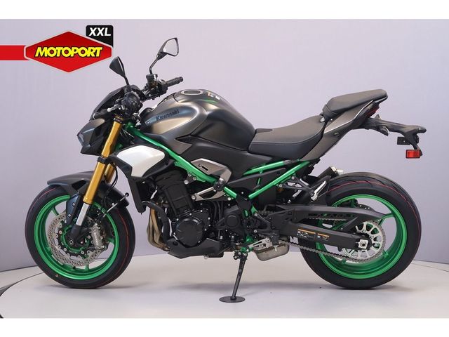kawasaki - z900