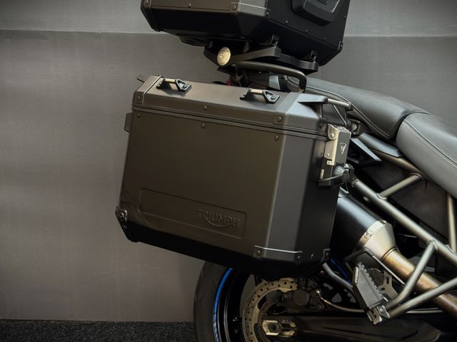triumph - tiger-800-xrt