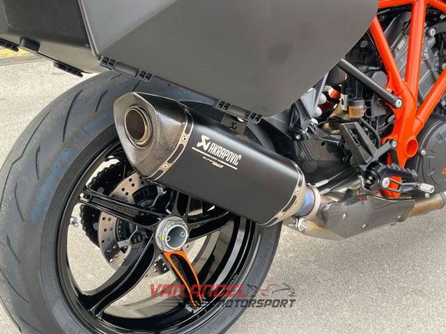 ktm - 1290-super-duke-gt