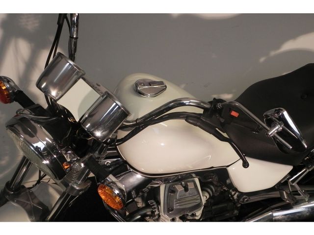 moto-guzzi - 750-nevada