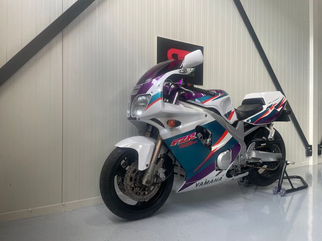 yamaha - fzr-600-r