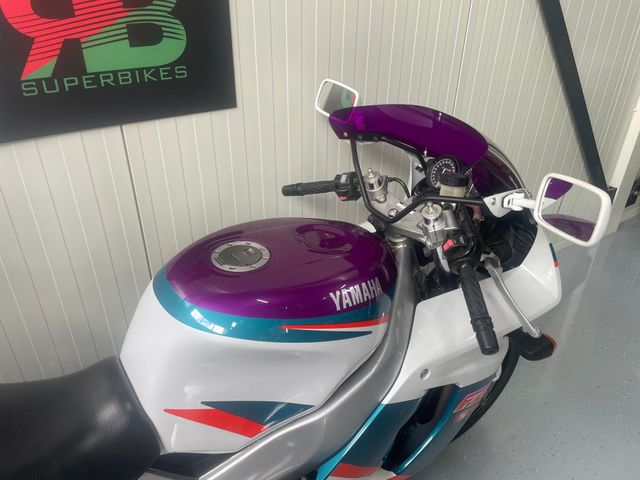 yamaha - fzr-600-r