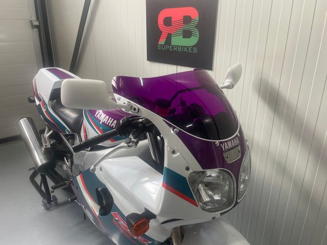 yamaha - fzr-600-r