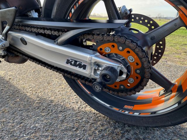 ktm - 990-super-duke