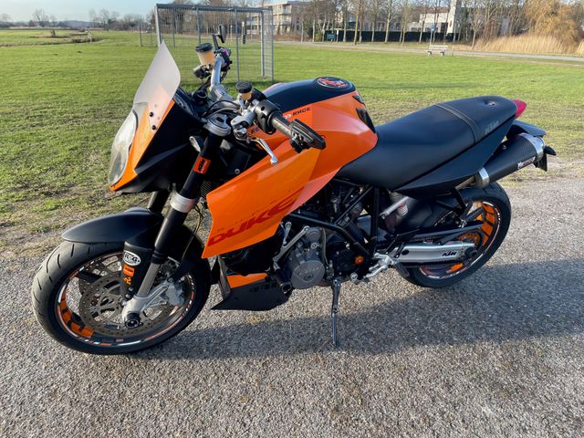 ktm - 990-super-duke