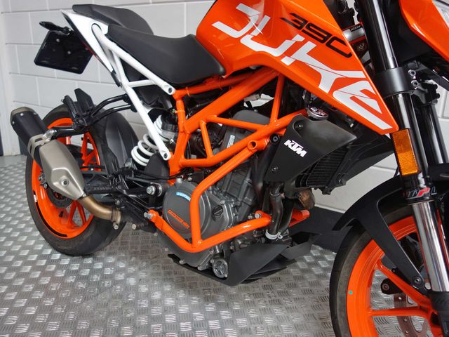 ktm - 390-duke