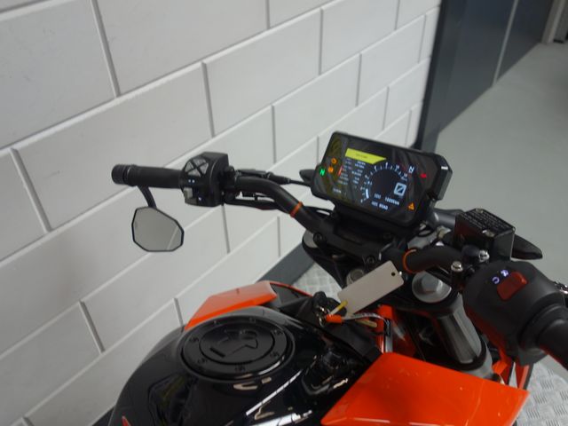 ktm - 390-duke