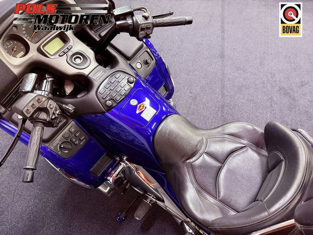 honda - gl-1800-goldwing
