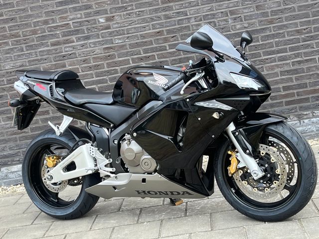 honda - cbr-600-rr