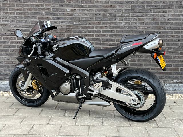 honda - cbr-600-rr