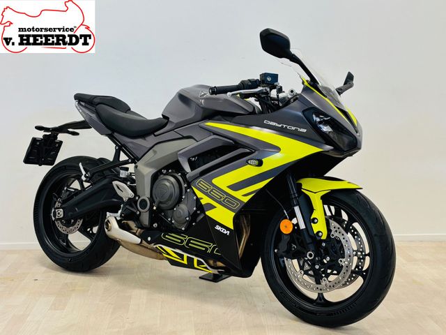triumph - daytona-660